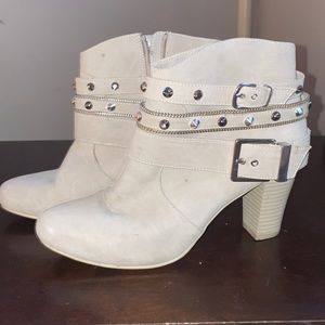 Jennifer Lopez ankle booties